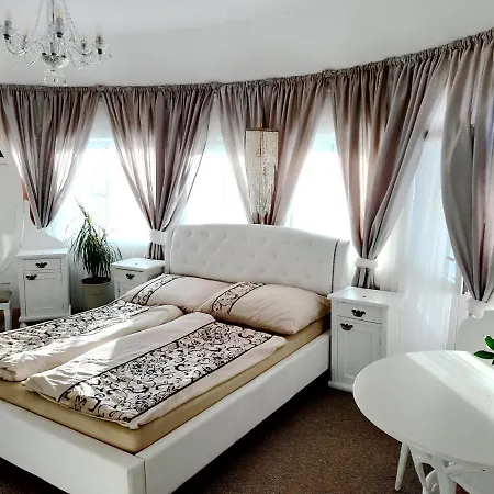 Guest house A Restaurace Belveder Romantico, Mini-zoo, Free Parking 3*