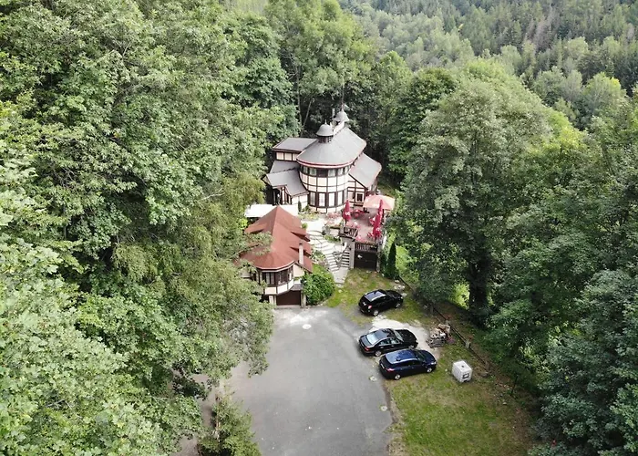 A Restaurace Belveder Romantico, Mini-zoo, Free Parking Гостевой дом