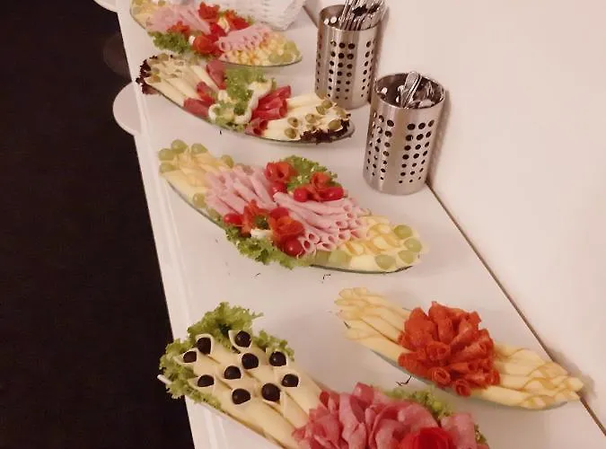 Гостевой дом A Restaurace Belveder Romantico, Mini-zoo, Free Parking