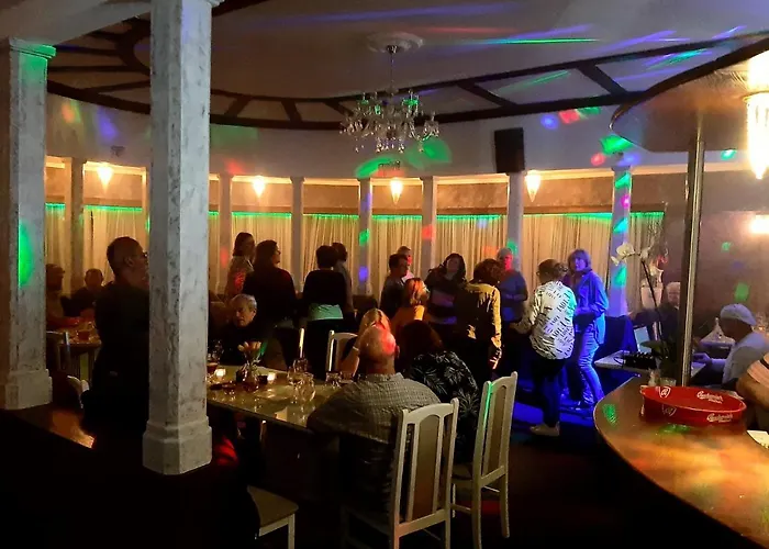 Гостевой дом A Restaurace Belveder Romantico, Mini-zoo, Free Parking