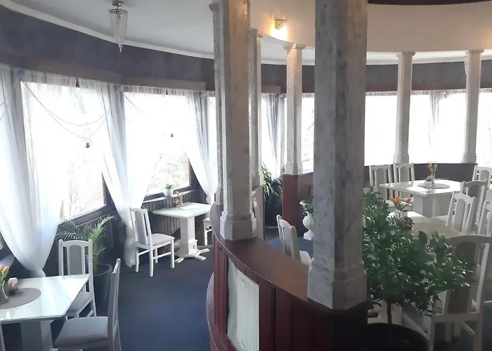 Гостевой дом A Restaurace Belveder Romantico, Mini-zoo, Free Parking 3*