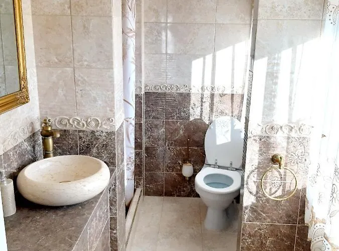 A Restaurace Belveder Romantico, Mini-zoo, Free Parking Гостевой дом Яхимов