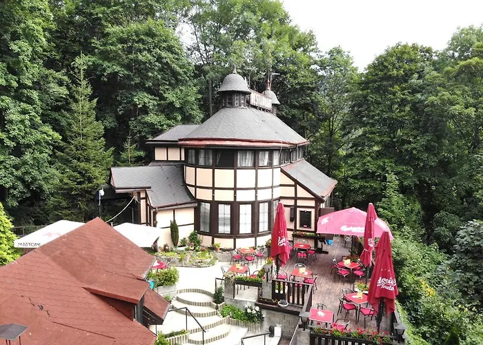 A Restaurace Belveder Romantico, Mini-zoo, Free Parking Яхимов